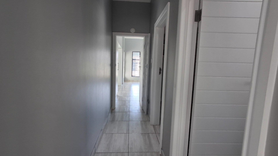 3 Bedroom Property for Sale in Hartenbos Central Western Cape
